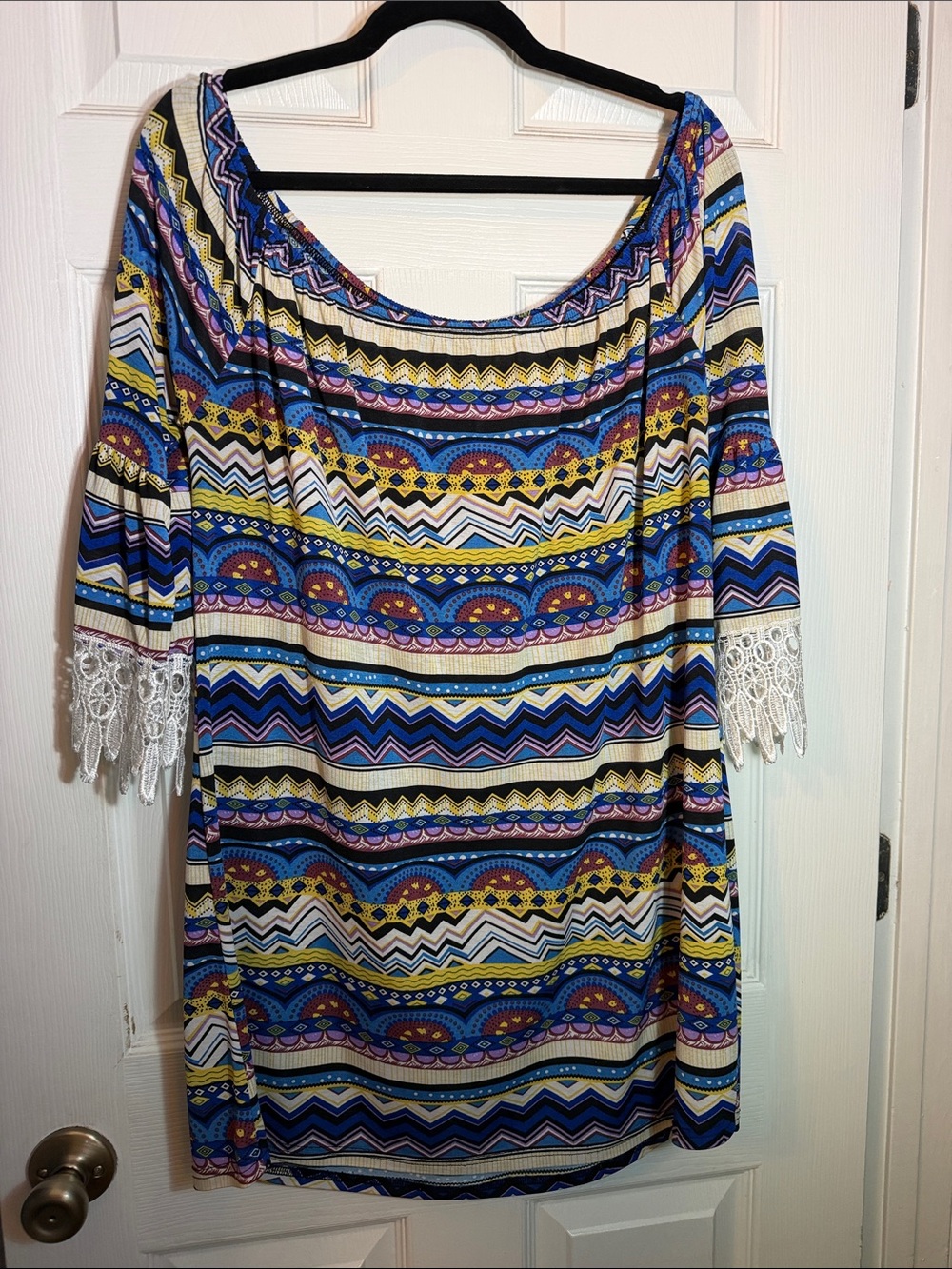 WinWin Multicolor Aztec-Stripe Off-Shoulder Tunic with White Crochet Sleeves